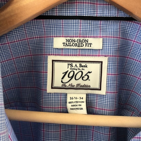 Pair of Jos A Bank dress shirts - Picture 6 of 6